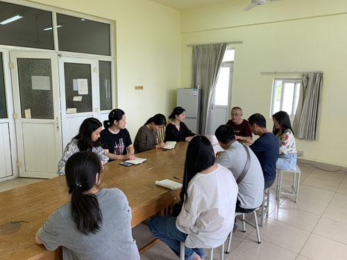 专业研讨-如何将员工留在课堂.jpg