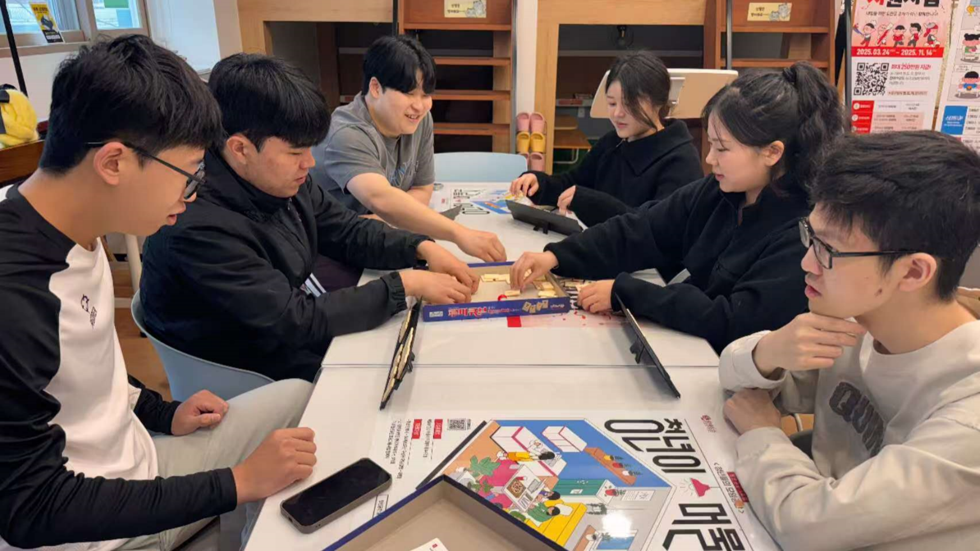 束梓阳学习生活照_副本.png 束梓阳学习生活照_副本.png